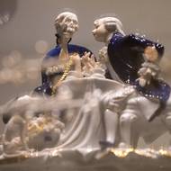 Eisnerová pracovala s klasickými i moderními materiály, poslední roky se však nejvíc věnuje keramice, především porcelánu.