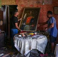 V troskách byl ale také třeba portrét hrdiny venezuelského boje za nezávislost Simóna Bolívara, který zřejmě poničil šrapnel.
(Catia La Mar, Venezuela, 4. ledna.)