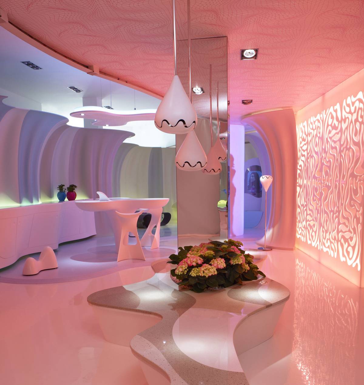 Karim Rashid – koncept interiéru pro DuPont Corian.