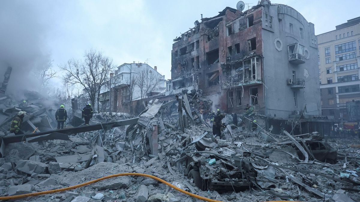 Ruské útoky balistickými zbraněmi si v Charkově vyžádaly nejméně 15 raněných