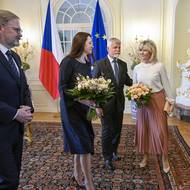 Poslední novoroční oběd Petra Fialy ve funkci premiéra. Loni v lednu se na zámku v Lánech sešel společně se svou manželkou Janou Fialovou s prezidentem Petrem Pavlem a první dámou Evou Pavlovou.