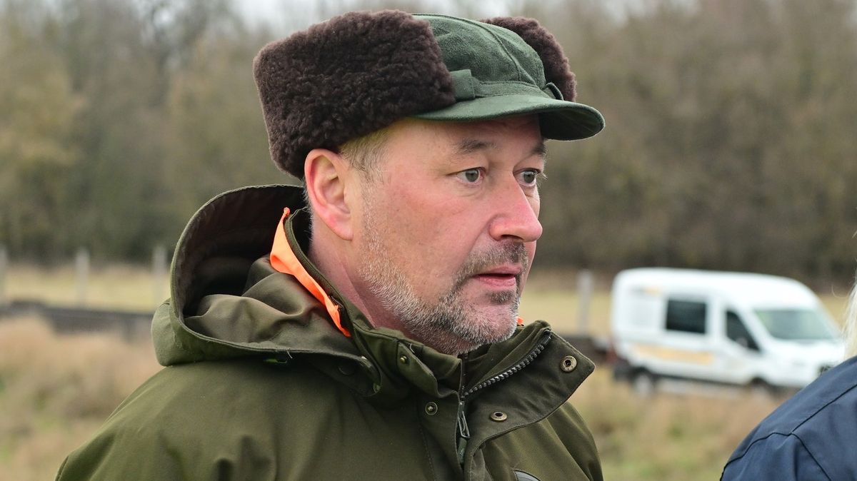 Ministr zemědělství Šebestyán odvolal z funkce ředitele Lesů ČR Šafaříka