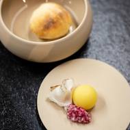 Degustaci začíná vždy tradiční plackou marikle s lardem a cibulkou.