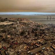 Prezident v neděli vyhlásil ve dvou regionech stav katastrofy. 