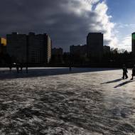 Zamrzlá plocha láká i k procházce…