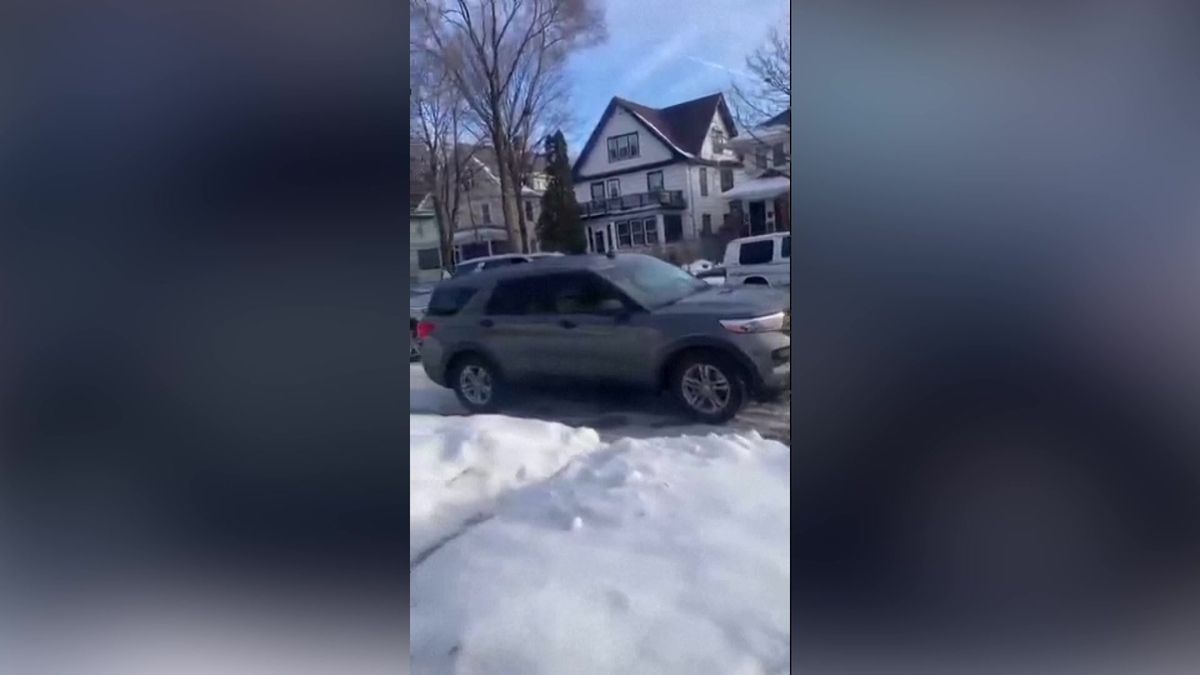 Přehledně: Agenti zastřelili Američanku v autě, Trump mluví o sebeobraně