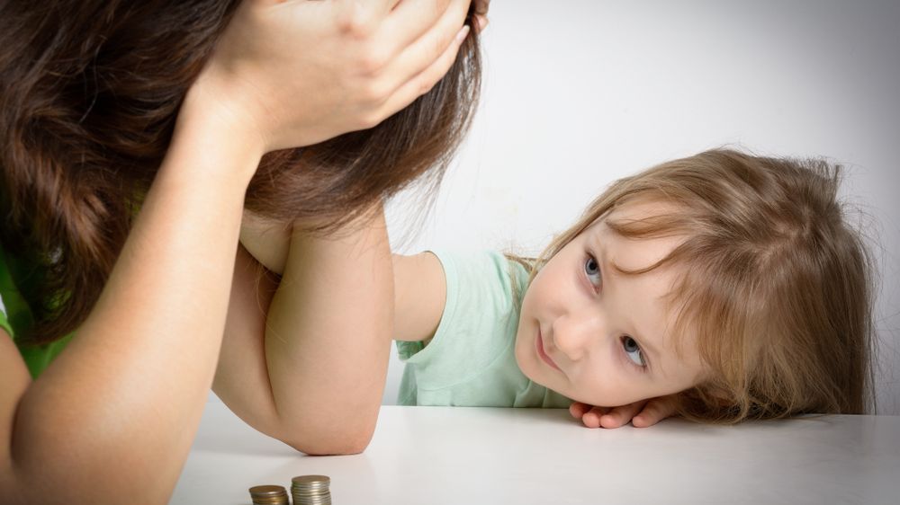 Výživné u superdávky: I když ho rodič nedostává, počítá se do příjmu