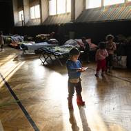 Starosta spolu s magistrátem i Středočeským krajem hledají řešení, kam skupinu ubytovat.