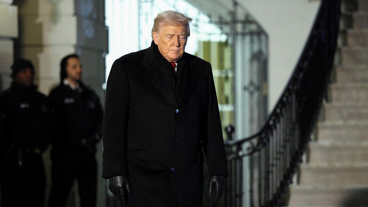 Chaotický týden Bílého domu. Kauzu střelby v Minnesotě zastínily další aféry