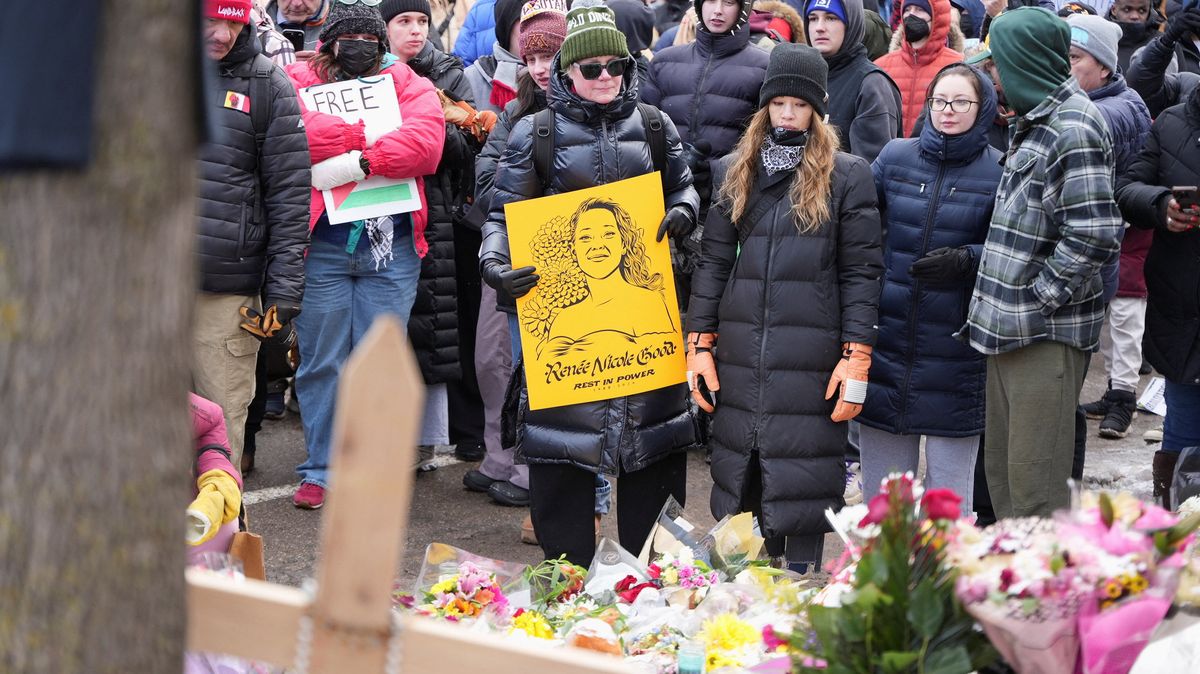 Do ulic Minneapolisu vyšly desítky tisíc lidí, aby odsoudily střelbu agenta ICE