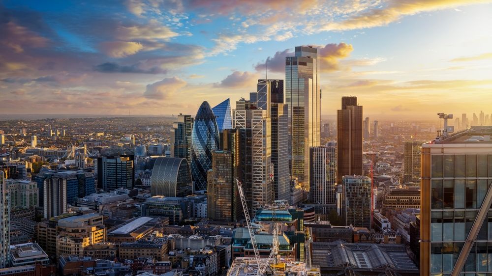 Londýnu hrozí kvůli umělé inteligenci masová nezaměstnanost, varuje starosta