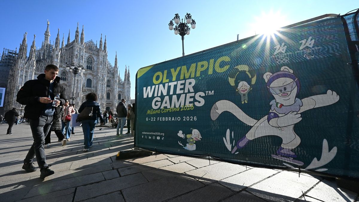 Hokejové staveniště a plyšák za tisícovku. Jak Milán (ne)zvládá olympiádu