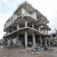 Více než milion obyvatel Pásma Gazy dál žije v provizorních stanech s minimální ochranou před deštěm. (Burej, Pásmo Gazy, 13. ledna.)