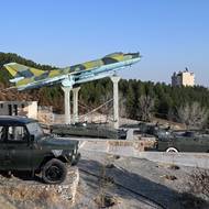 Mezi nimi byl i Ahmad Šáh Masúd, který bojoval proti Tálibánu a zemřel pouhé dva měsíce předtím, než byla tato skupina v listopadu 2001 svržena americkou intervencí.