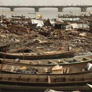  „Můj dům byl zbourán. Můj obchod byl zbourán. Dokonce i škola, kde učím, byla zbourána,“ dodal AFP. 