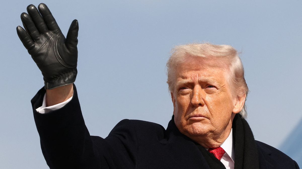 Obrana Evropy teď není v Trumpově zájmu, říká legendární americký reportér