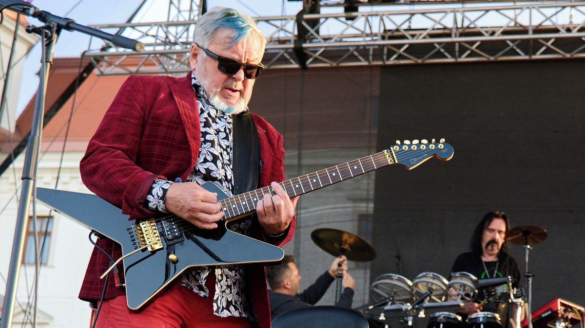 Michal Pavlíček: Concerts Celebrate Two Decades of Music - News Directory 3