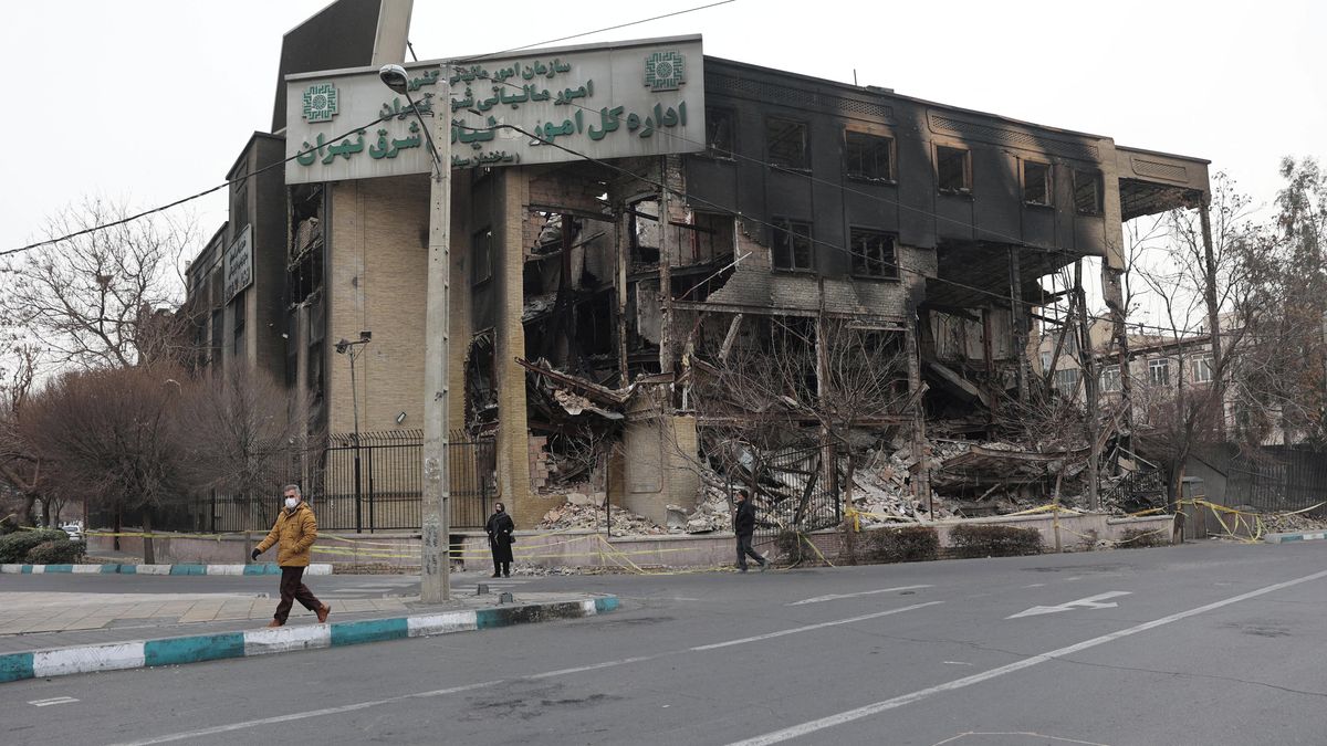 Írán začal hromadně zatýkat členy reformního hnutí, včetně významných osobností