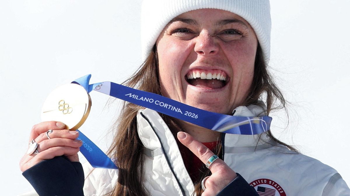 Olympijské medaile padají ze stuh. „Co s nimi je?“ ptají se sportovci