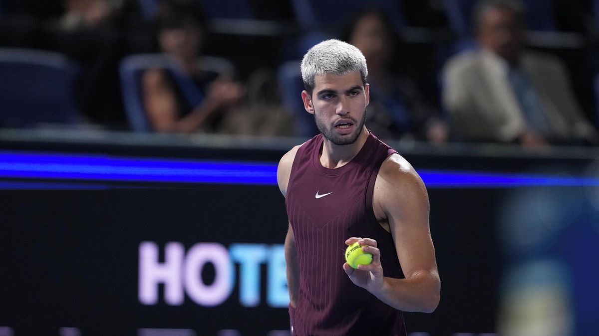 Djokovič se nedočkal. Alcaraz vyhrál Australian Open a zkompletoval „velkou čtyřku“