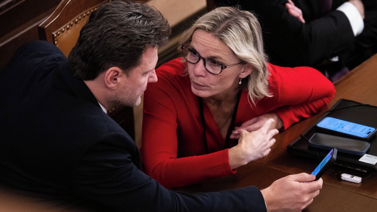 Sněmovna podpořila cílenější podporu pro lidi v bytové nouzi