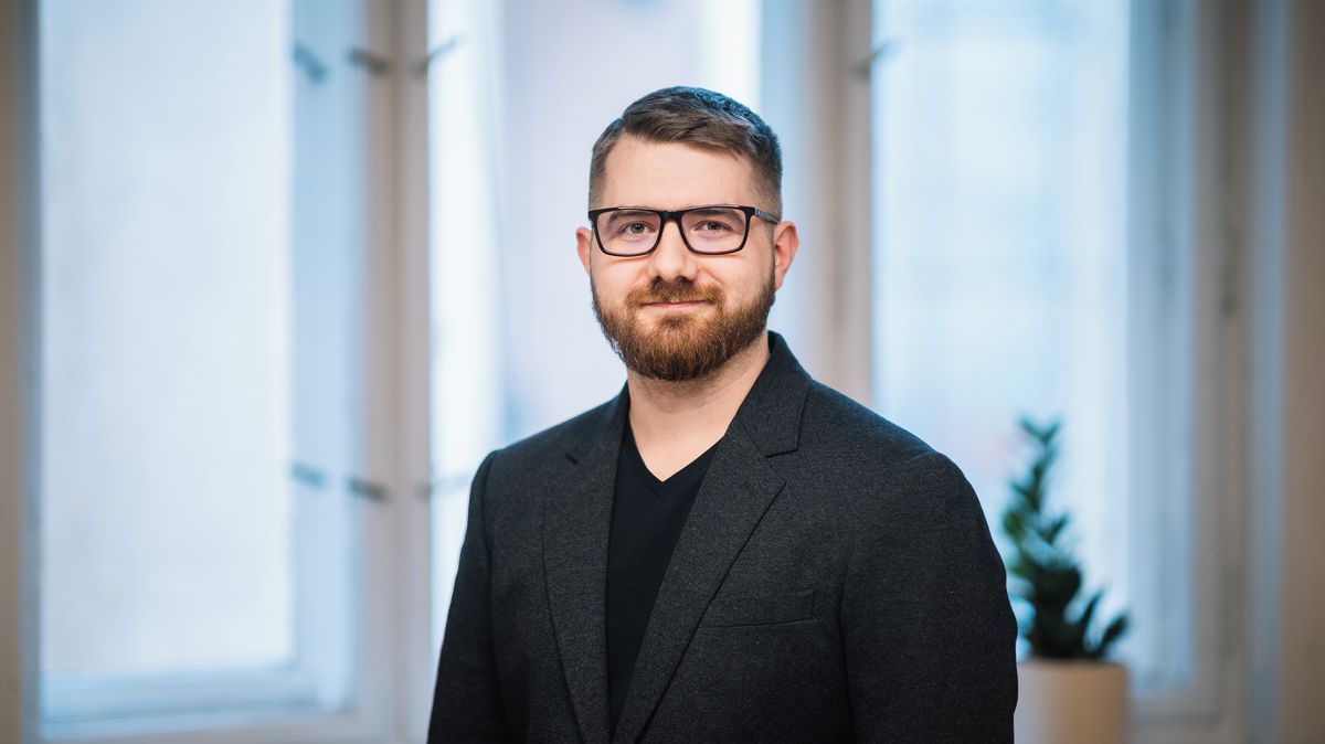 Český investor v globální top desítce. Místo reality show čte výkazy