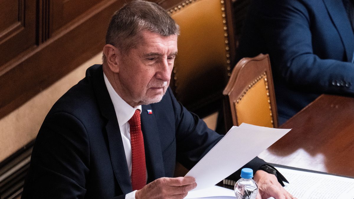 Pokud chcete peníze, napište Babišovi. Opozice hledá finty, jak změnit rozpočet