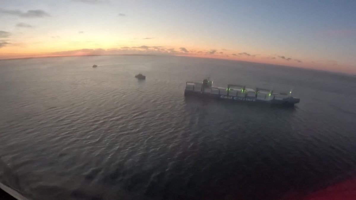 Video: Estonci zadrželi nákladní loď, podezírají ji z pašování do Ruska