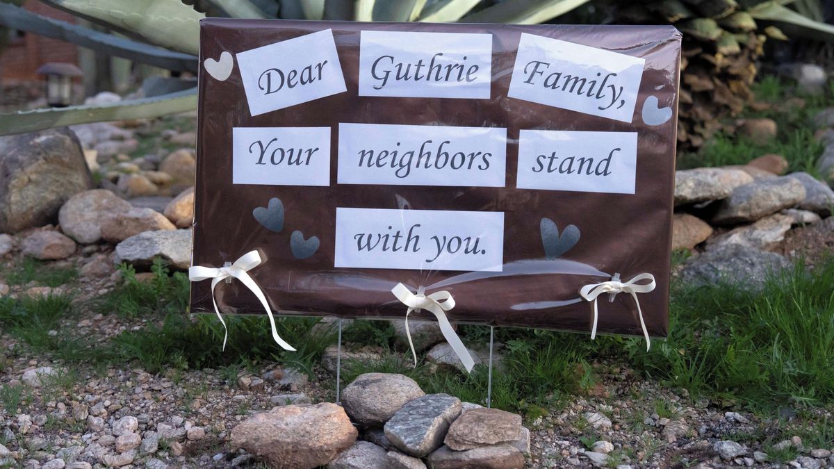 Matku známé americké moderátorky unesli. Savannah Guthrie žádá důkaz, že žije