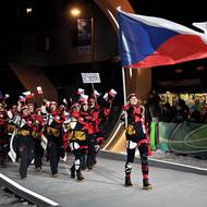 Česko výpravu v Cortině vedla biatlonistka Lucie Charvátová.