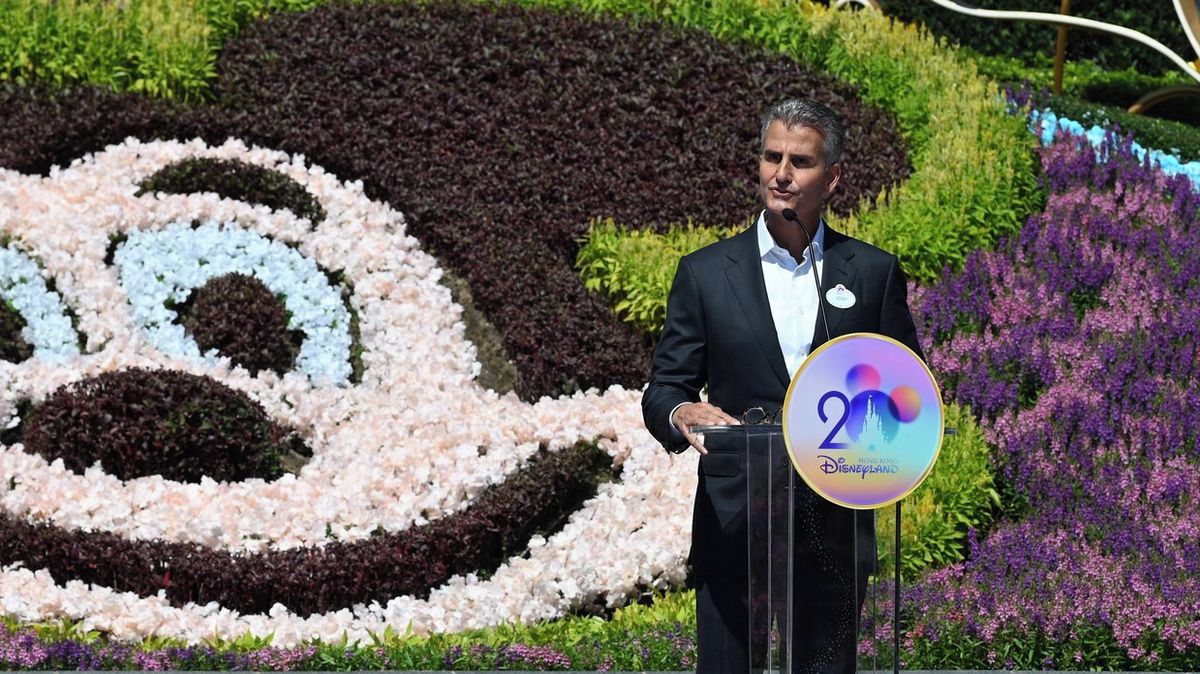 Disney má nového šéfa. D’Amaro vedl zábavní parky, Iger ve firmě zatím zůstává