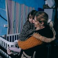 Rozsah ničení na Ukrajině je obrovský a od invaze ruských sil v roce 2022 se ještě zvětšil. Povaha války zahrnující dělostřelectvo, drony a rakety znamená, že při posunu fronty není ušetřeno nic a nikdo.