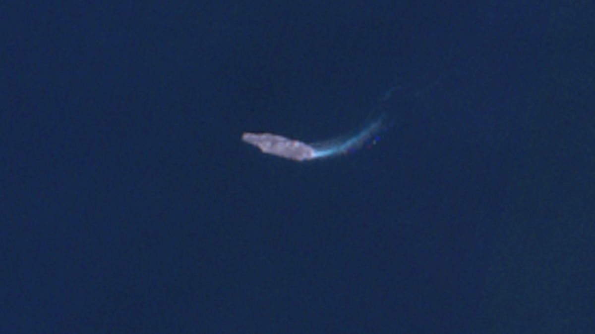 Američané jednali s Íránci, zároveň dál vojensky posilují v Perském zálivu