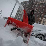 Omezit veškeré cestování, které není akutní, doporučily i státy Rhode Island a New Jersey.