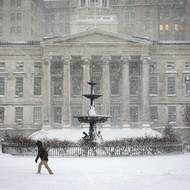 „New York za posledních deset let tak velké bouři nečelil,“ vysvětlil Mamdani, proč nouzový stav vyhlásil.