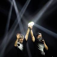 „Svítíme světlem,“ pokřtili nakonec Milan Cais a Mardoša novou desku.