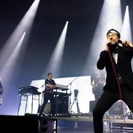 ...a skladbu Plameny pak s Mutanty, co hledají východisko.