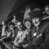 Poprvé, bohužel ne naposledy. Olympijskou premiéru zažili v Cortině Sověti, na hlavách ušanky z vydry, v srdci jen a pouze komunismus.