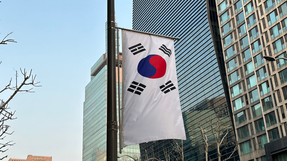 Jihokorejský soud poslal exministra na sedm let do vězení za stanné právo