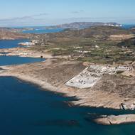 Starosta Milosu Manolis Mikelis označil stavební projekt na ostrově za „ekologický zločin“.