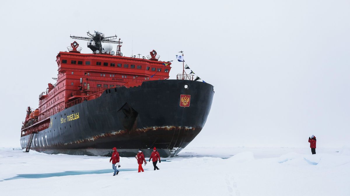 Čína sleduje „Trumpovy chyby“. S pomocí Ruska testuje cestu do Evropy