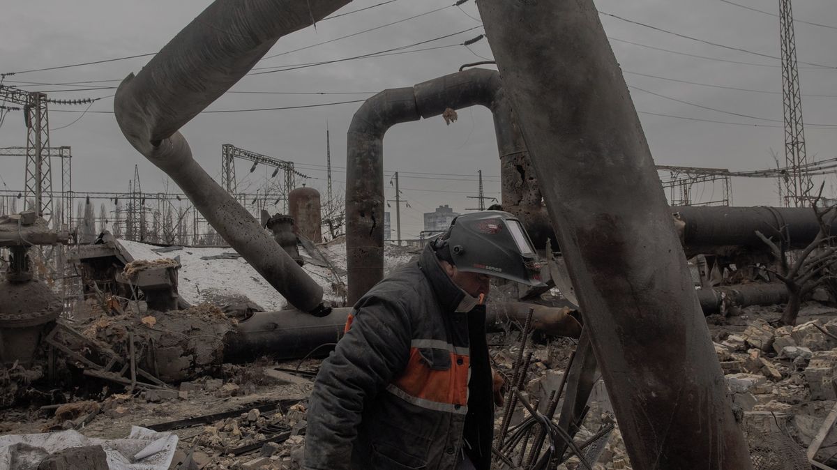 Staví na Ukrajině elektrárny a popsal, jak tam Česko ztrácí