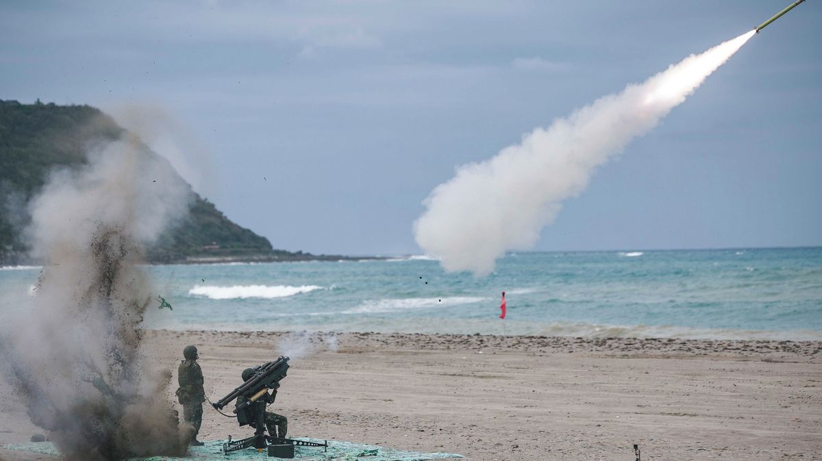 Trump „zve“ Čínu k útoku na Tchaj-wan. Ale ostrov je jako pevnost