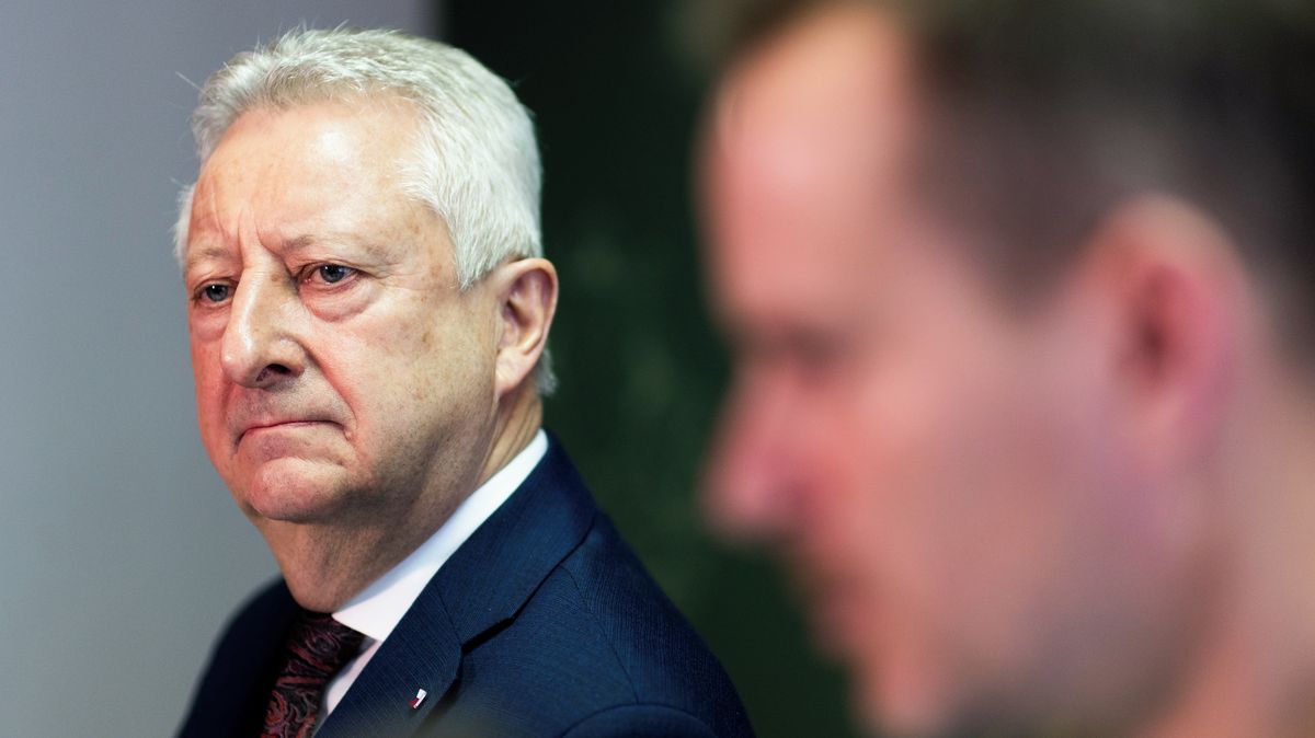 Zůna: Výroky o požadavcích na razantnější změny na obraně mají politický motiv