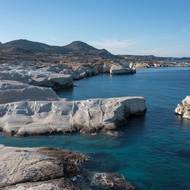 Na Sarakiniko se ale nevztahuje zákonná ochrana. Další hotelový projekt tam úřady loni zablokovaly, ministerstvo životního prostředí dalo majitelům měsíc na to, aby zasypali výkop pro stavbu.