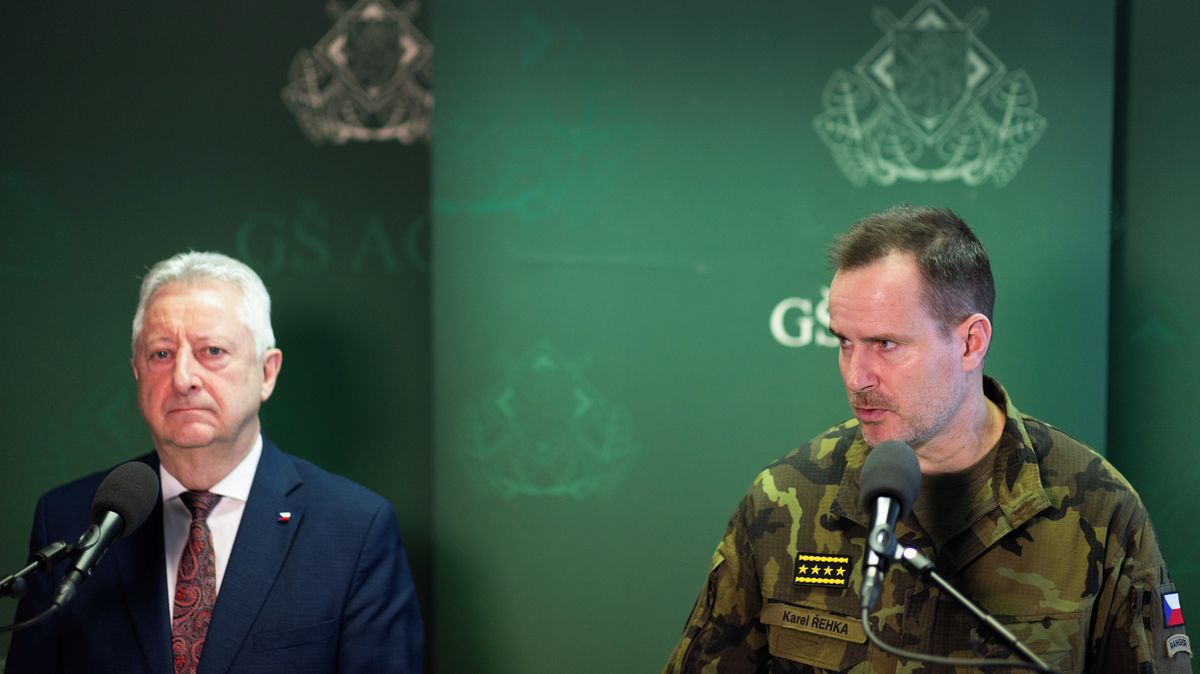 Čas je nyní nejcennějším zbožím, apeluje Řehka. Zůna hájí nižší rozpočet armády