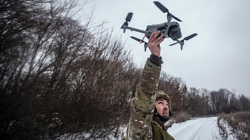 Ukrajinští vojáci hrají s drony „ruskou ruletu“. Pomáhá i sádlo