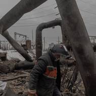 Kyjevský starosta Vitalij Kličko uvedl, že opravy potrvají „nejméně dva měsíce“, a to pouze v případě, že nedojde k novým útokům nebo dalším škodám.