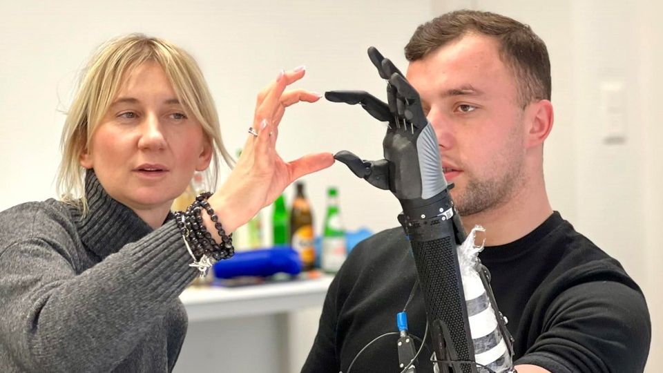 Nestíháme pokrývat poptávku, říká šéfka centra, kde vracejí vojáky do života