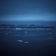 „Podle našeho chápání je otázka vlastnictví země nesprávná,“ řekla Rakel Kristiansenová, která pochází z rodiny šamanů.